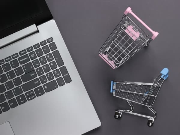 E-commerce i Systemy Dedykowane Lublin: Dlaczego stabilność i integracje API są ważniejsze niż „ładny design”?