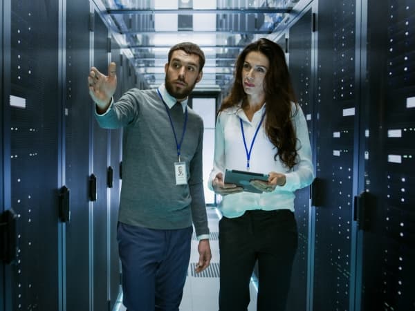 Wysoka dostępność on-premises: dlaczego klasyczna macierz SAN przestaje mieć sens w 2026 roku
