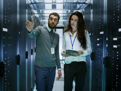 Ilustracja do artykułu: Wysoka dostępność on-premises: dlaczego klasyczna macierz SAN przestaje mieć sens w 2026 roku