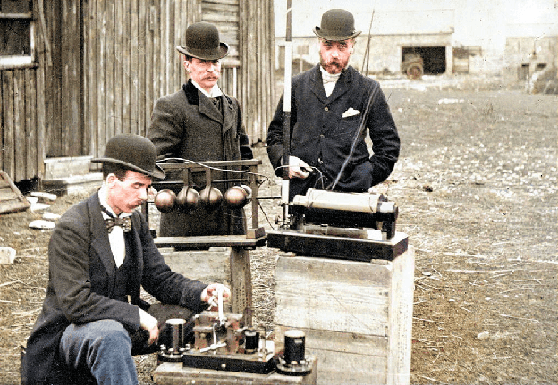 Historyczne eksperymenty z bezprzewodową transmisją sygnału radiowego