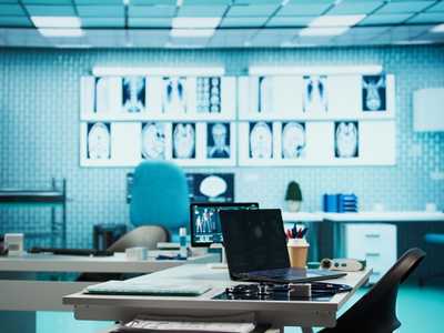 Ilustracja do artykułu: Modernizacja IT w medycynie: Jak mądrze zainwestować środki i zbudować odporną placówkę?